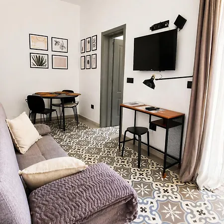 Iris -paola Modern Townhouse Paola