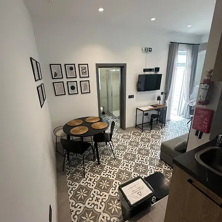 Iris -paola Modern Townhouse Apartmán *