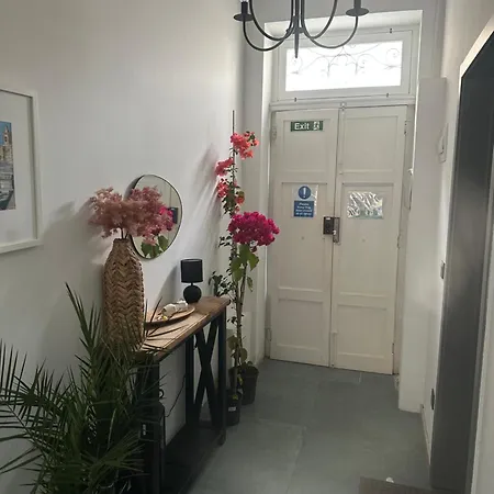 Iris -paola Modern Townhouse *