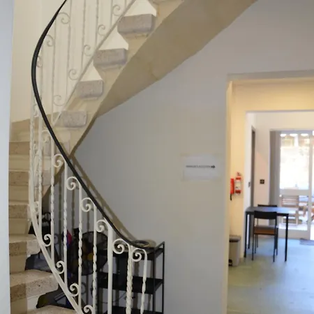 Apartment Iris -paola Modern Townhouse *