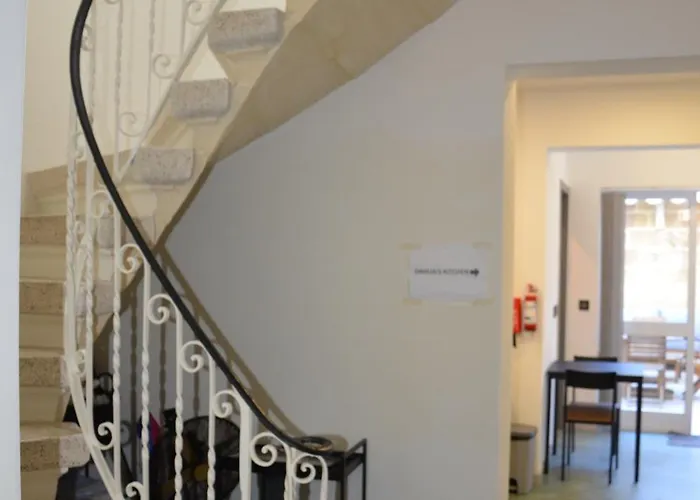 Apartment Iris -paola Modern Townhouse *